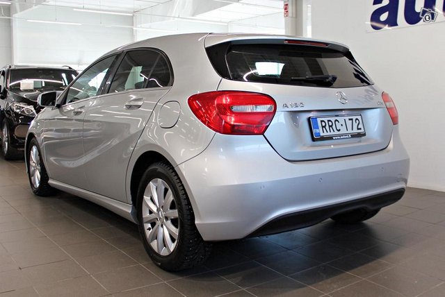 Mercedes-Benz A 2