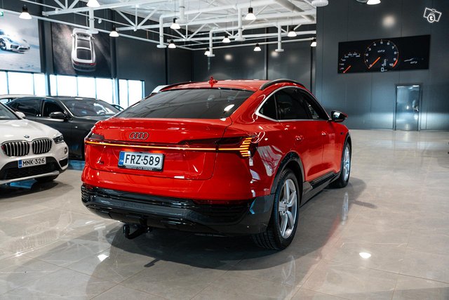 Audi Q8 E-tron 15