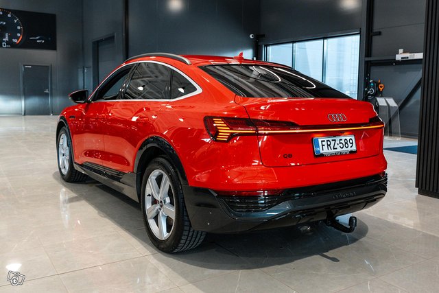 Audi Q8 E-tron 17