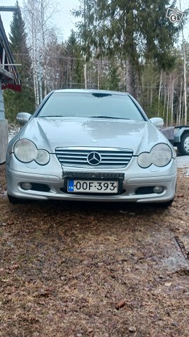 Mercedes-Benz C-sarja, kuva 1