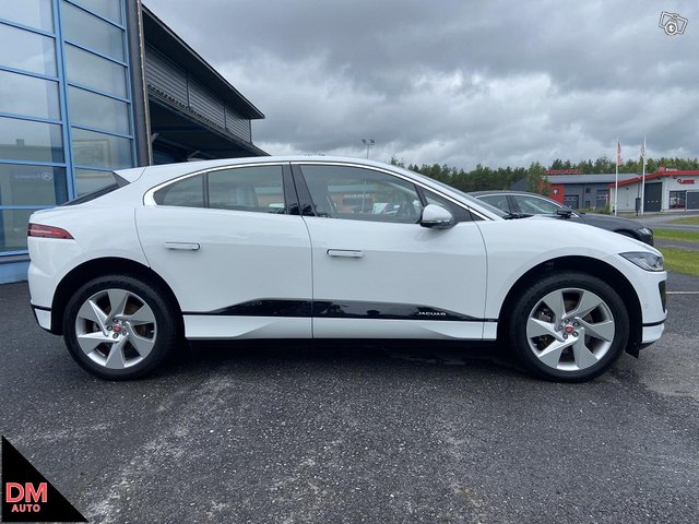 Jaguar I-Pace 24