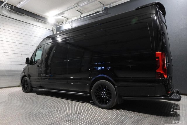 Mercedes-Benz Sprinter 4