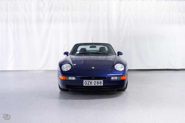 Porsche 968 2