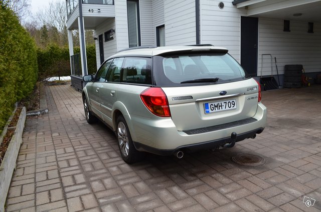 Subaru Outback 7