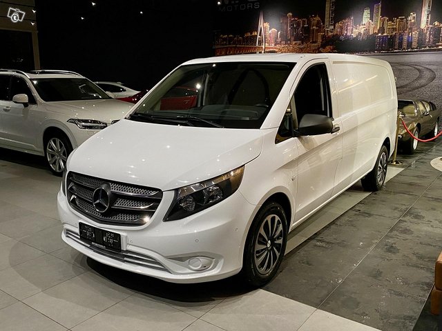 Mercedes-Benz Vito 13