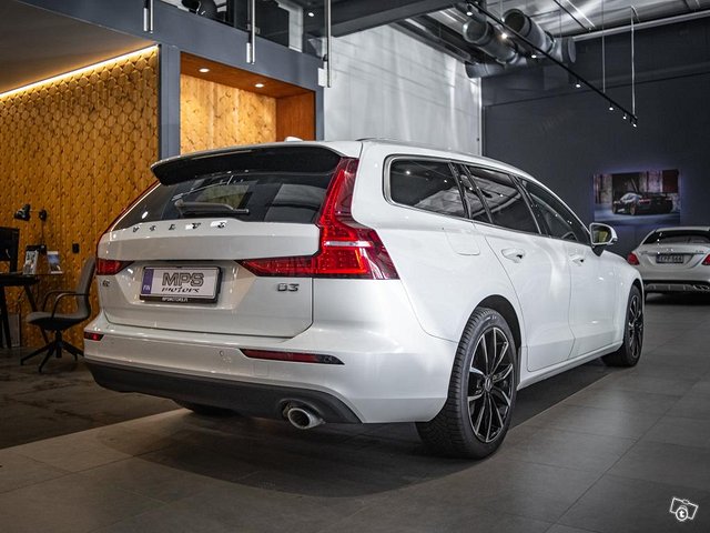 Volvo V60 8