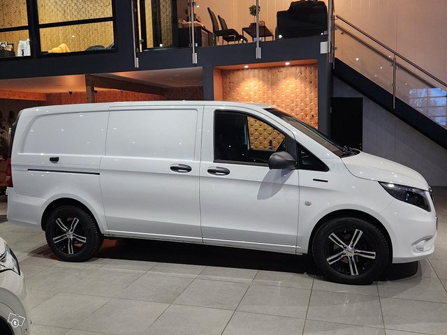 Mercedes-Benz Vito 7