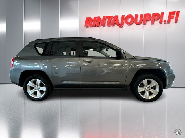 Jeep Compass 6