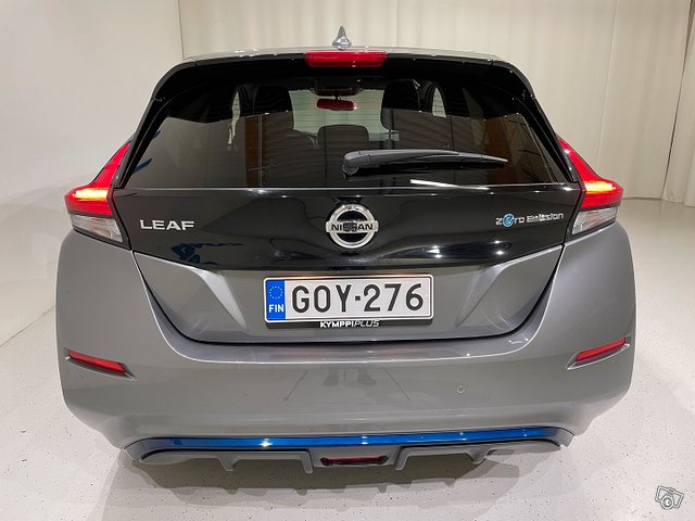 Nissan Leaf 8