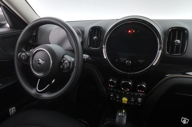 Mini Countryman 12