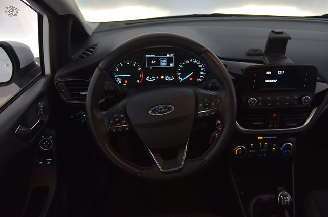 Ford Fiesta 19