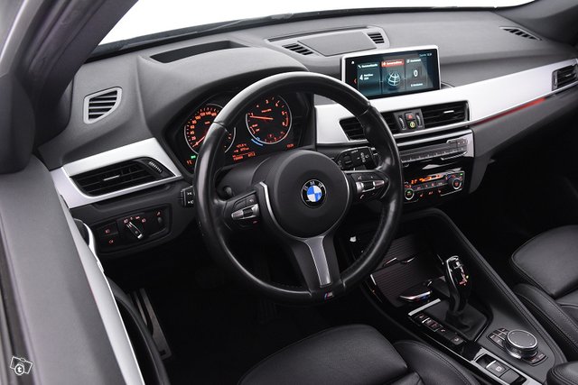 BMW X1 18