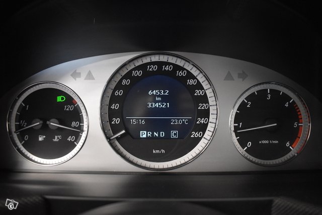 Mercedes-Benz GLK 18