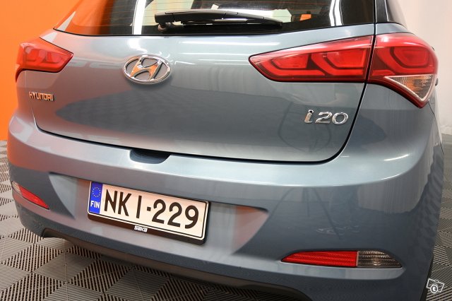 Hyundai I20 8