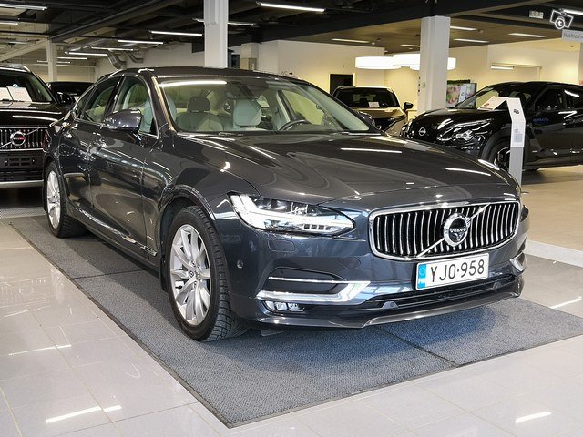 VOLVO S90 3