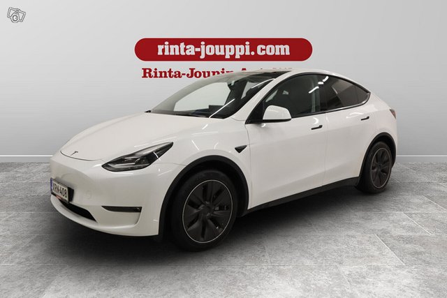 Tesla Model Y 1