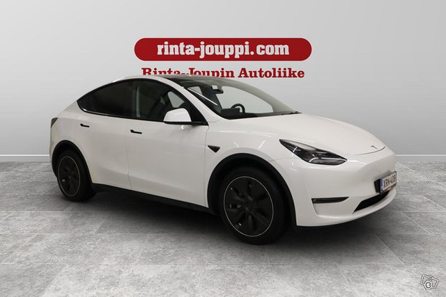 Tesla Model Y 3