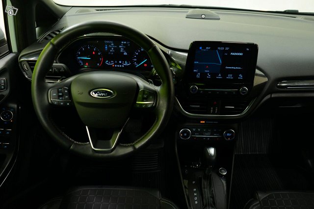 Ford Fiesta 13