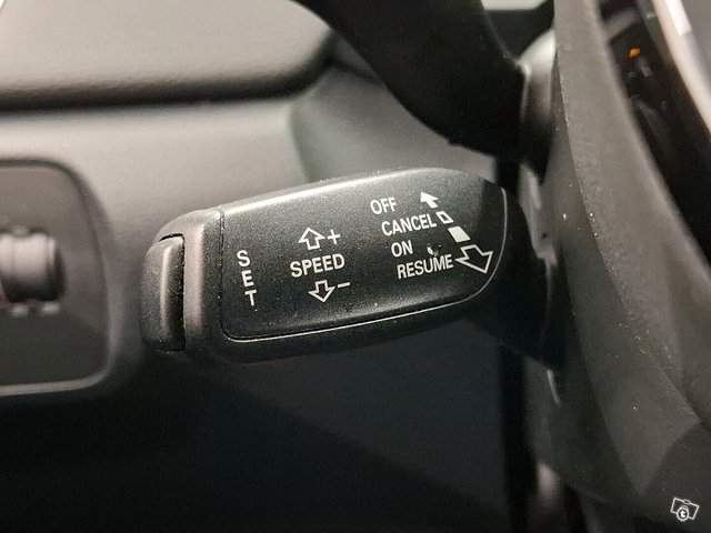 Audi Q3 15