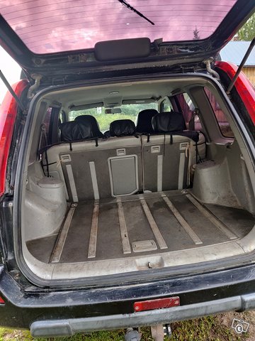 Nissan X-Trail 4