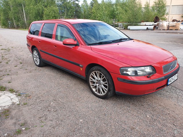 Volvo V70, kuva 1