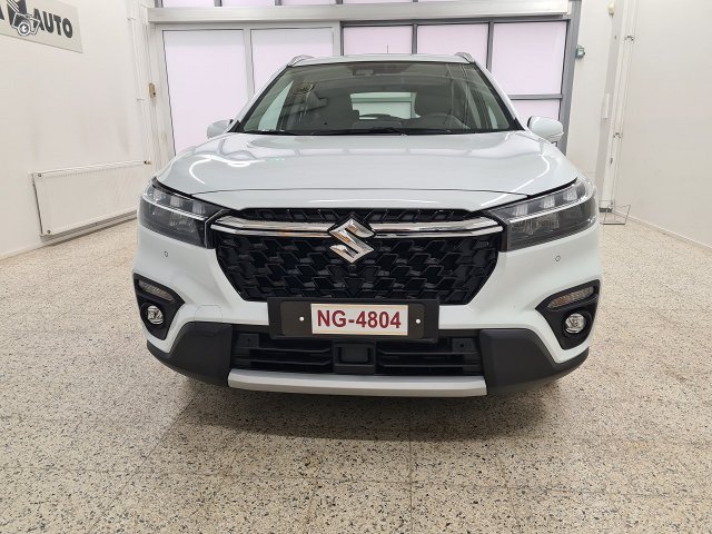 Suzuki S-Cross 2