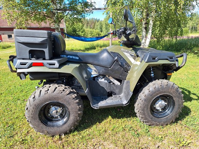 Polaris Sportsman 400 H.O. 4x4 mönkijä, kuva 1