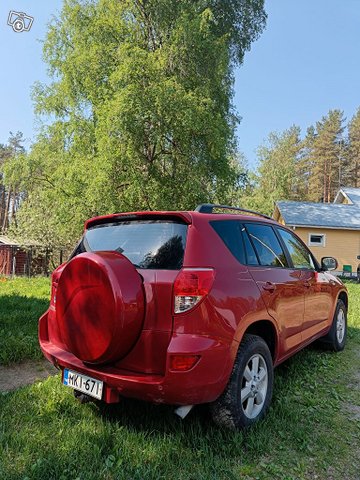 Toyota RAV4 8