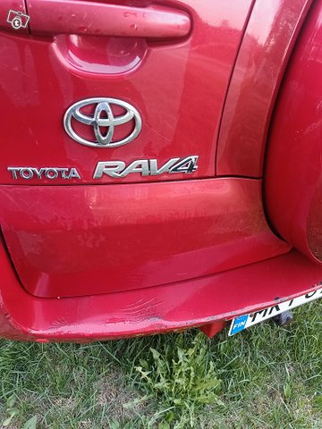 Toyota RAV4 10