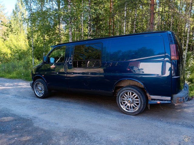 Chevrolet Van 2