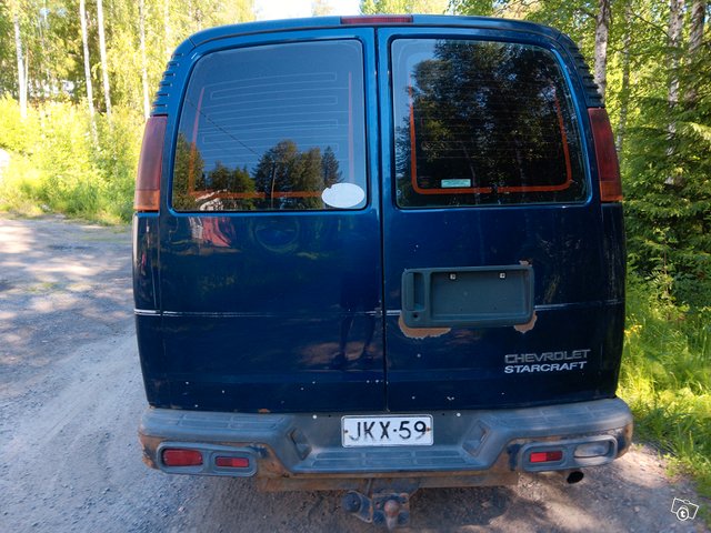 Chevrolet Van 3