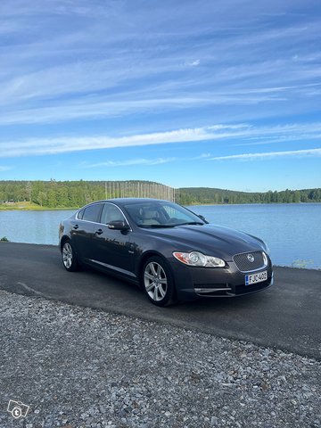 Jaguar XF, kuva 1