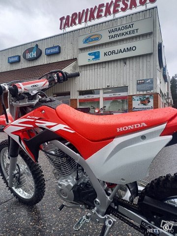 Honda CRF 8