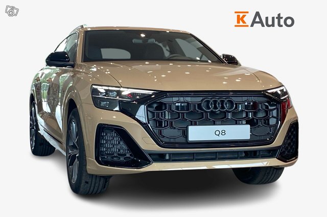 Audi Q8 1