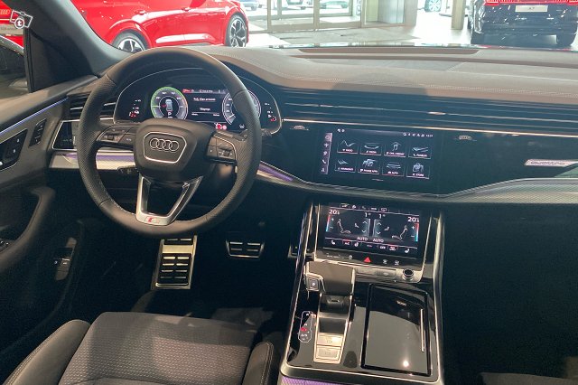 Audi Q8 7