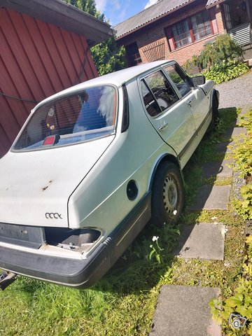 Saab 900, kuva 1