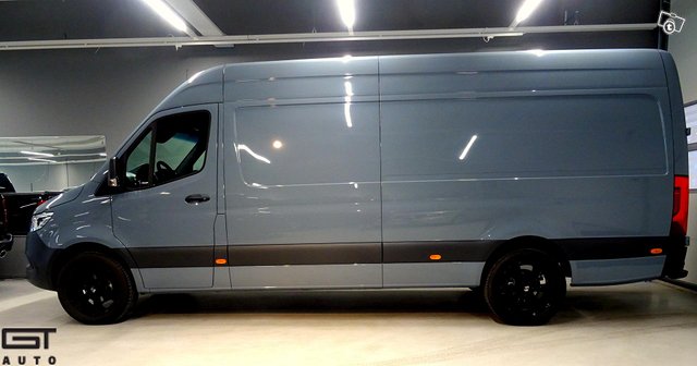 Mercedes-Benz Sprinter 2