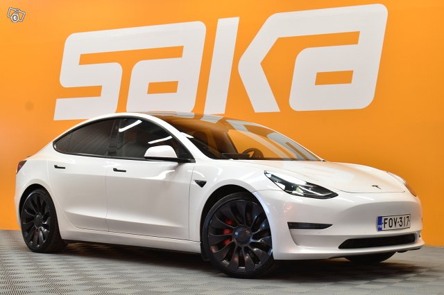 Tesla Model 3 1