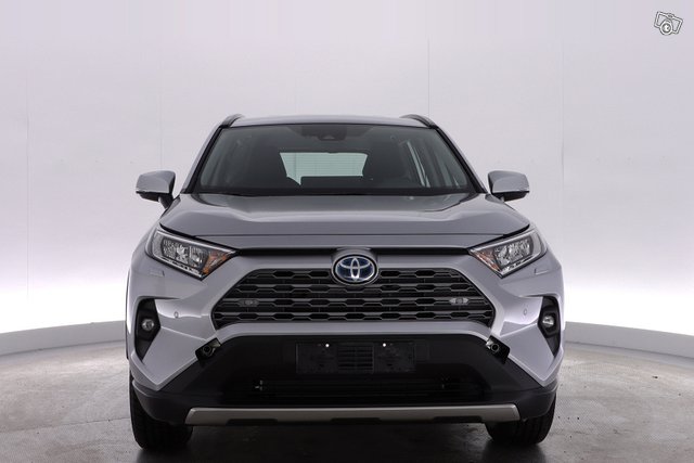 Toyota RAV4 2