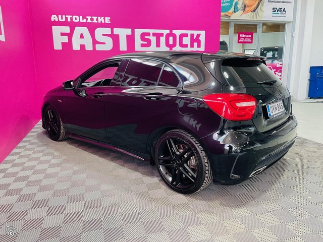 Mercedes-Benz A 45 AMG 14