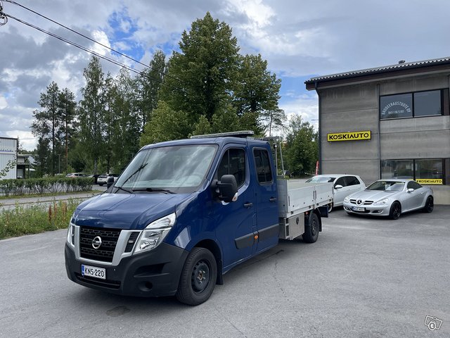 Nissan NV400