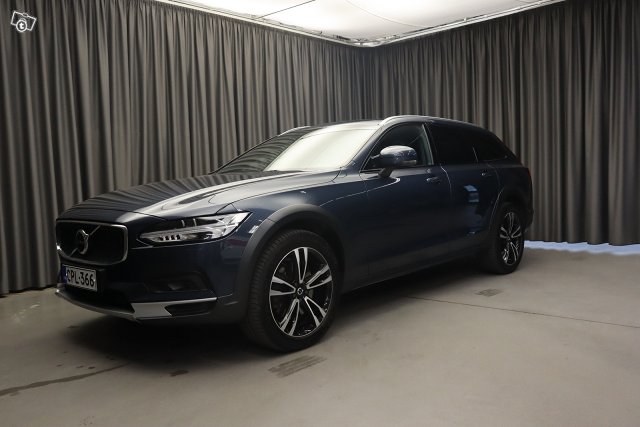 Volvo V90 Cross Country