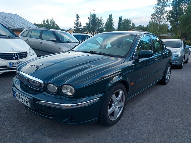 Jaguar X-Type