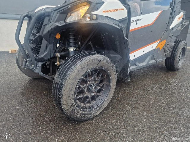 Can-Am Maverick 10