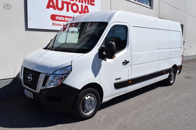 Nissan NV400