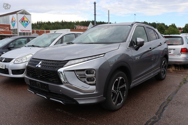 MITSUBISHI ECLIPSE CROSS