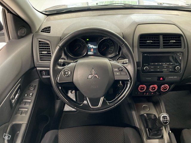 MITSUBISHI ASX 11