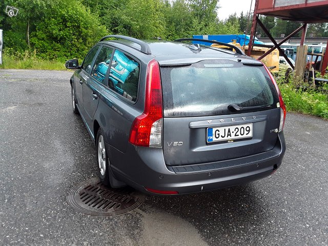 Volvo V50 2