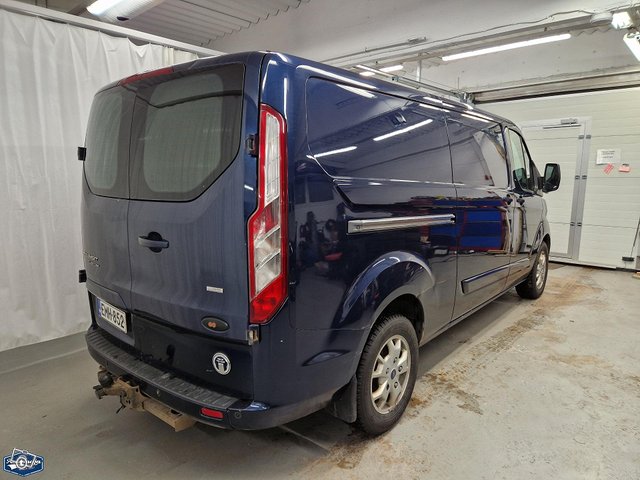 Ford Transit Custom 6