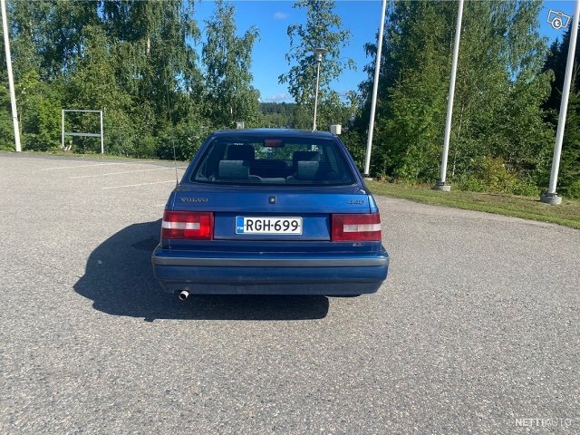 Volvo 440 4